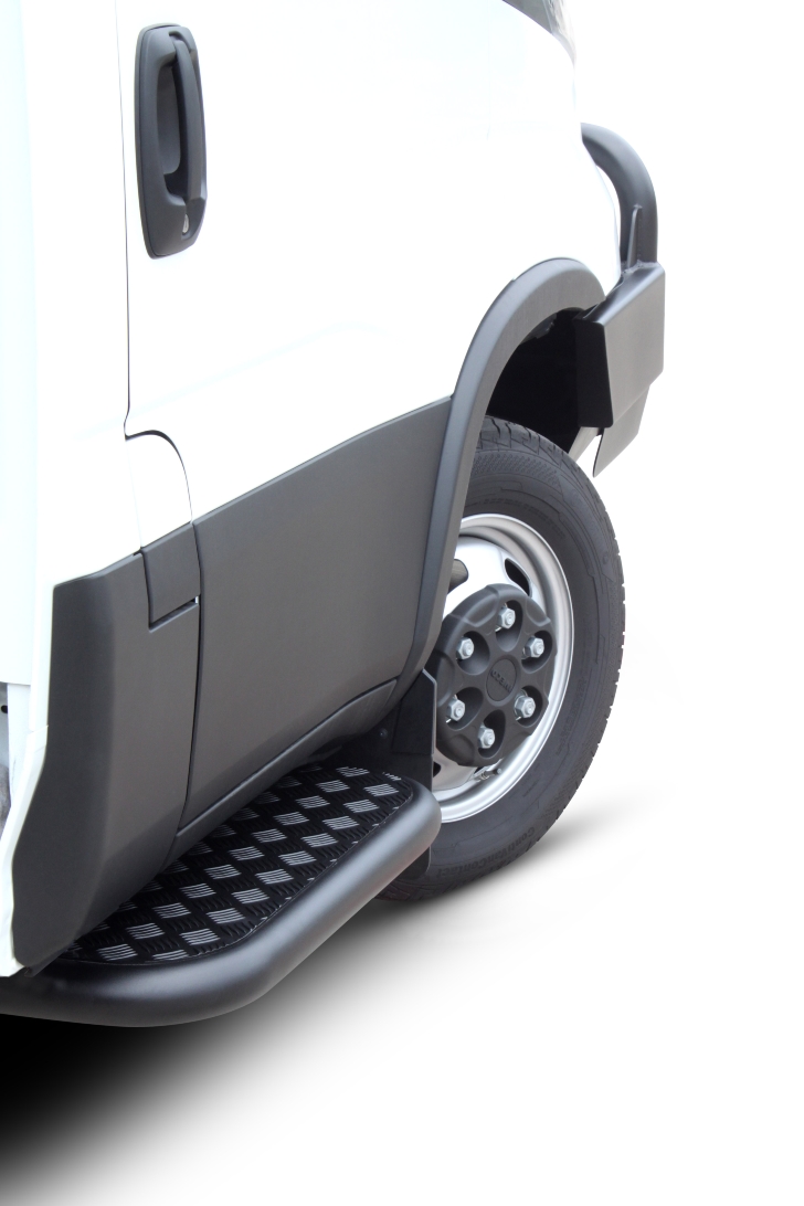 IVECO DAILY 70C Side Steps (02/15 to 01/21)