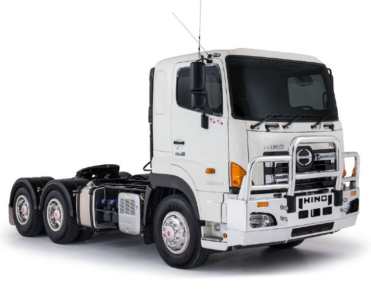 HINO 700 SERIES  Deluxe 4 Alloy Bullbar with Towpin (MY08 to 11)