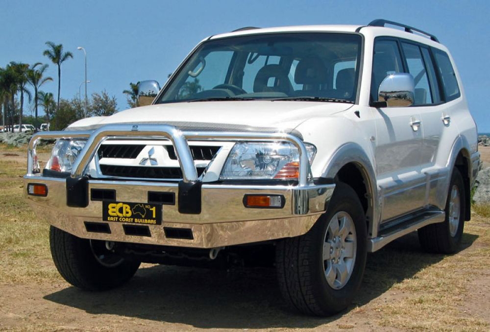 MITSUBISHI PAJERO NM Bullbar (05/00 to 10/02)