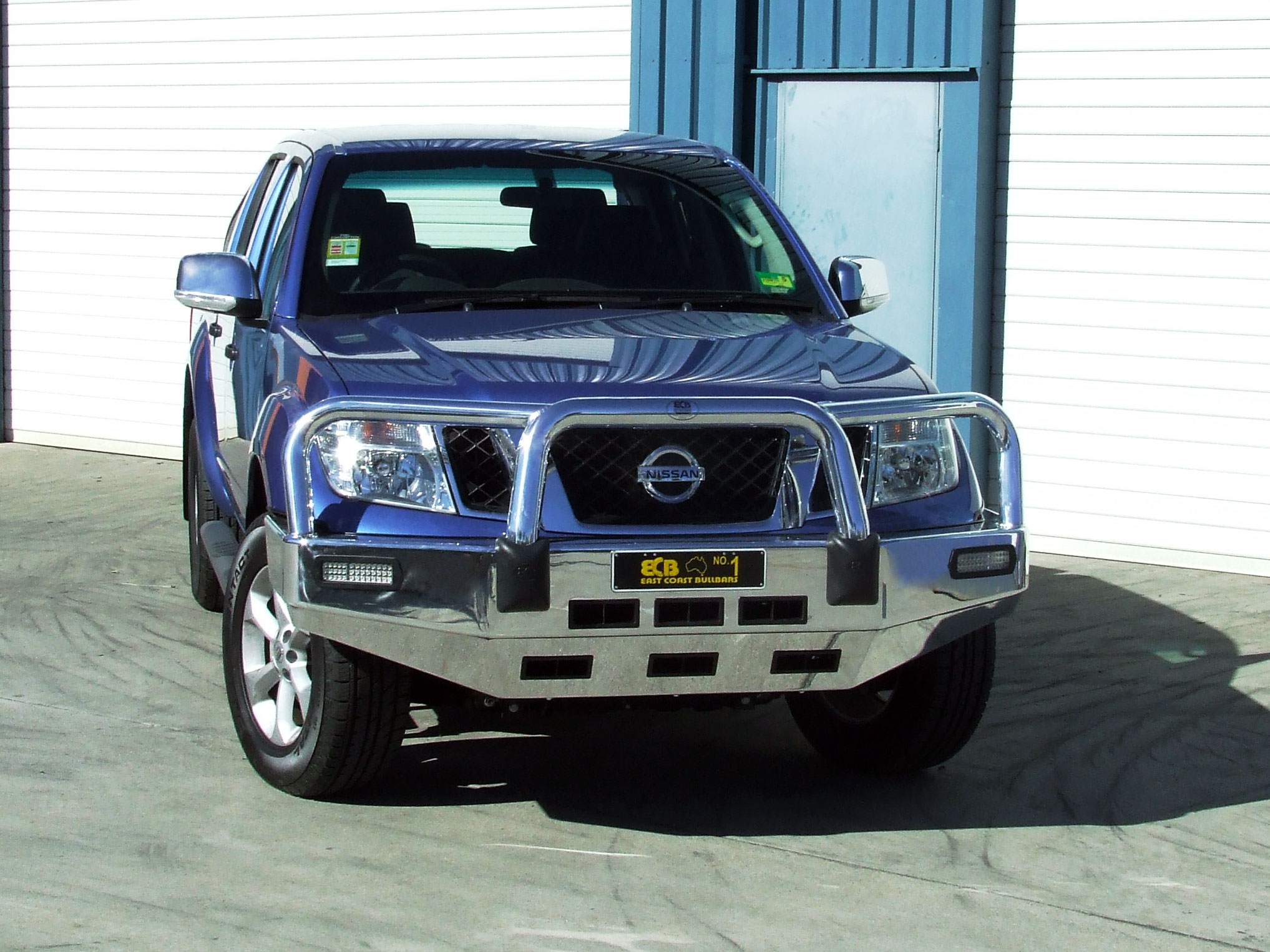 NISSAN NAVARA D40 Bullbar (05/10 to 11/11)