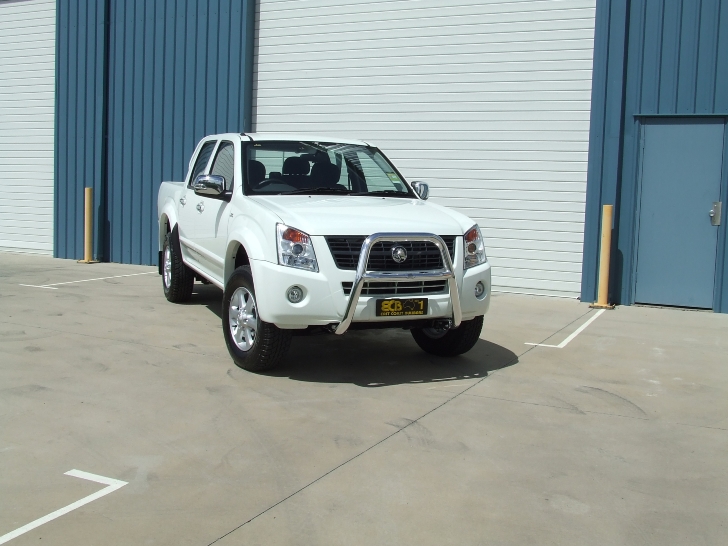 HOLDEN RODEO RA Series 2 Nudge Bar (03/03 to 12/06)