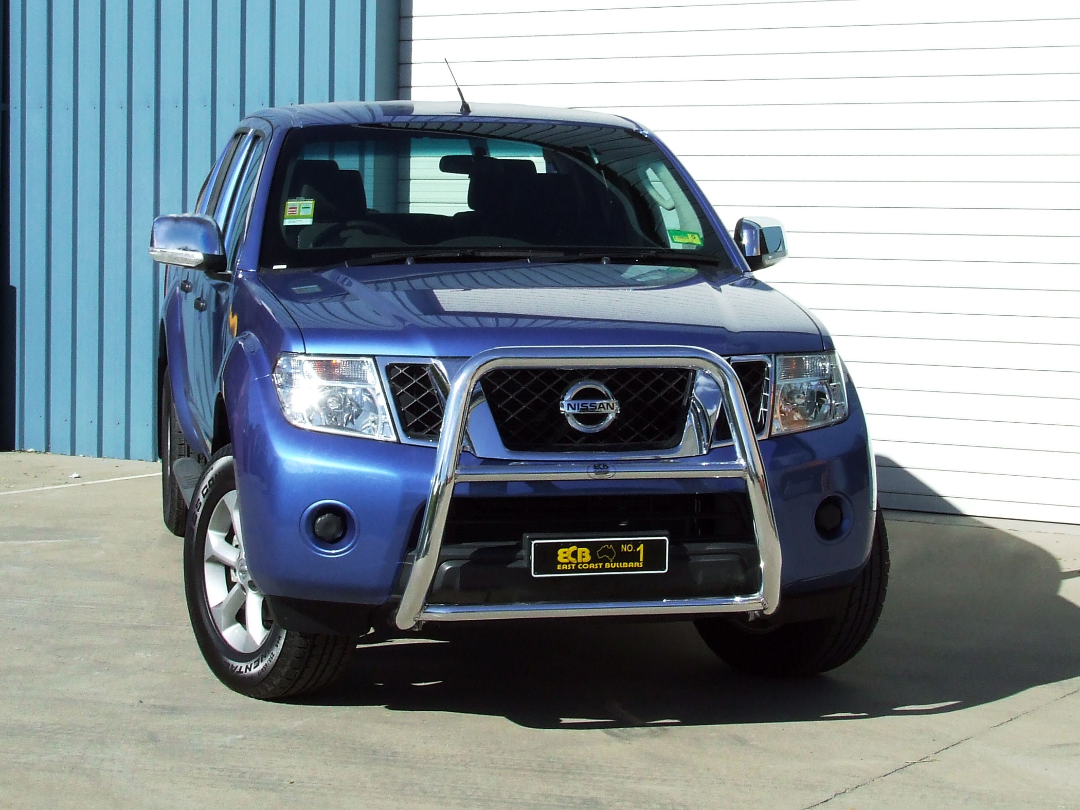 NISSAN NAVARA D40 Nudge Bar - Series 2 (12/11 to 03/15)