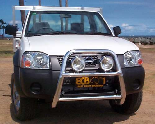 NISSAN NAVARA D22 Nudge Bar - Series 2 (10/09 to 12/14)