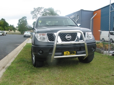 NISSAN NAVARA D40 Nudge Bar - Series 2 (/05 to 04/10)