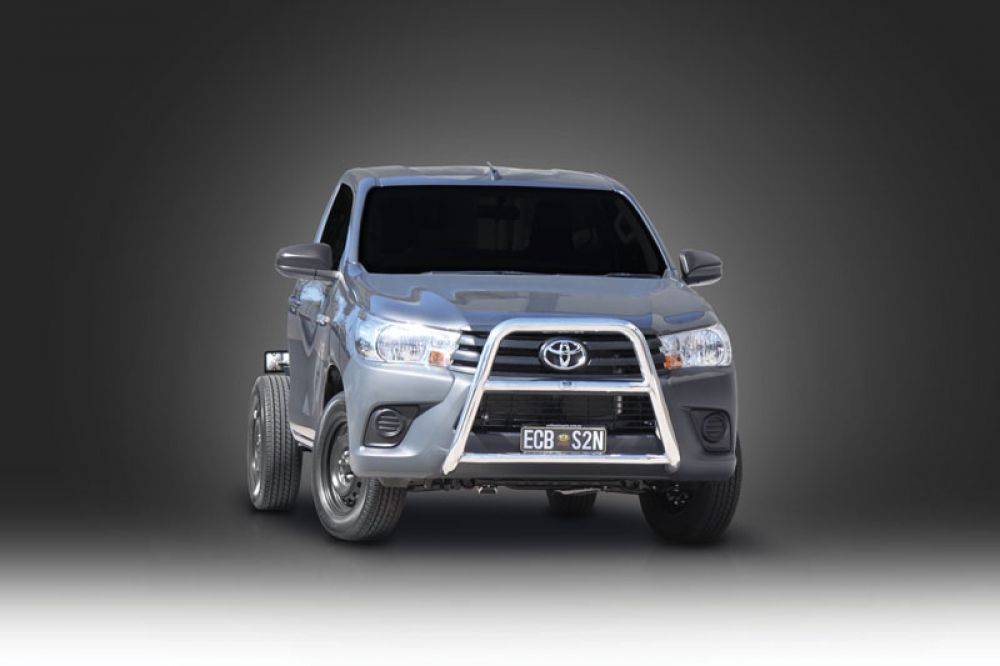 TOYOTA HILUX SR Nudge Bar - Series 2 (06/18 to 04/19)