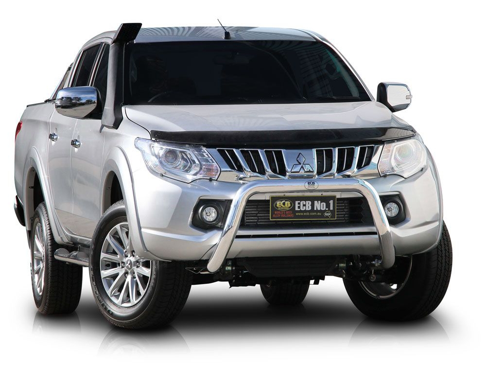 MITSUBISHI TRITON MQ Nudge Bar (01/15 to 10/18)