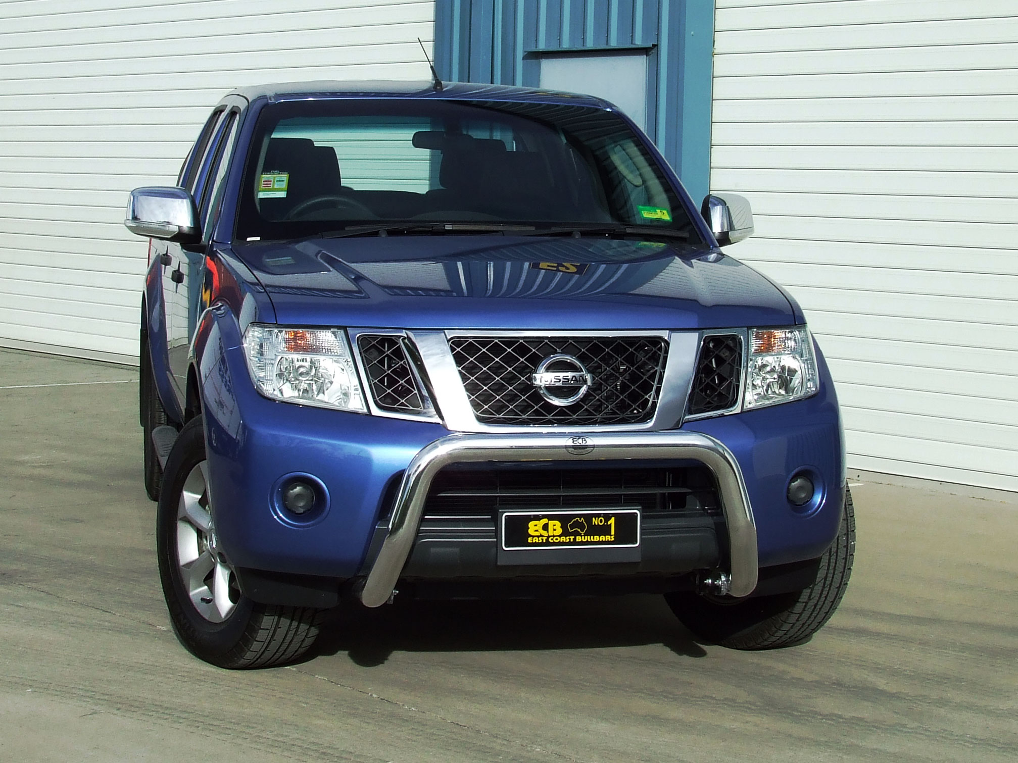 NISSAN NAVARA D40 Nudge Bar (05/10 to 11/11)