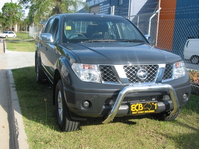 NISSAN NAVARA D40 Nudge Bar (/05 to 12/11)