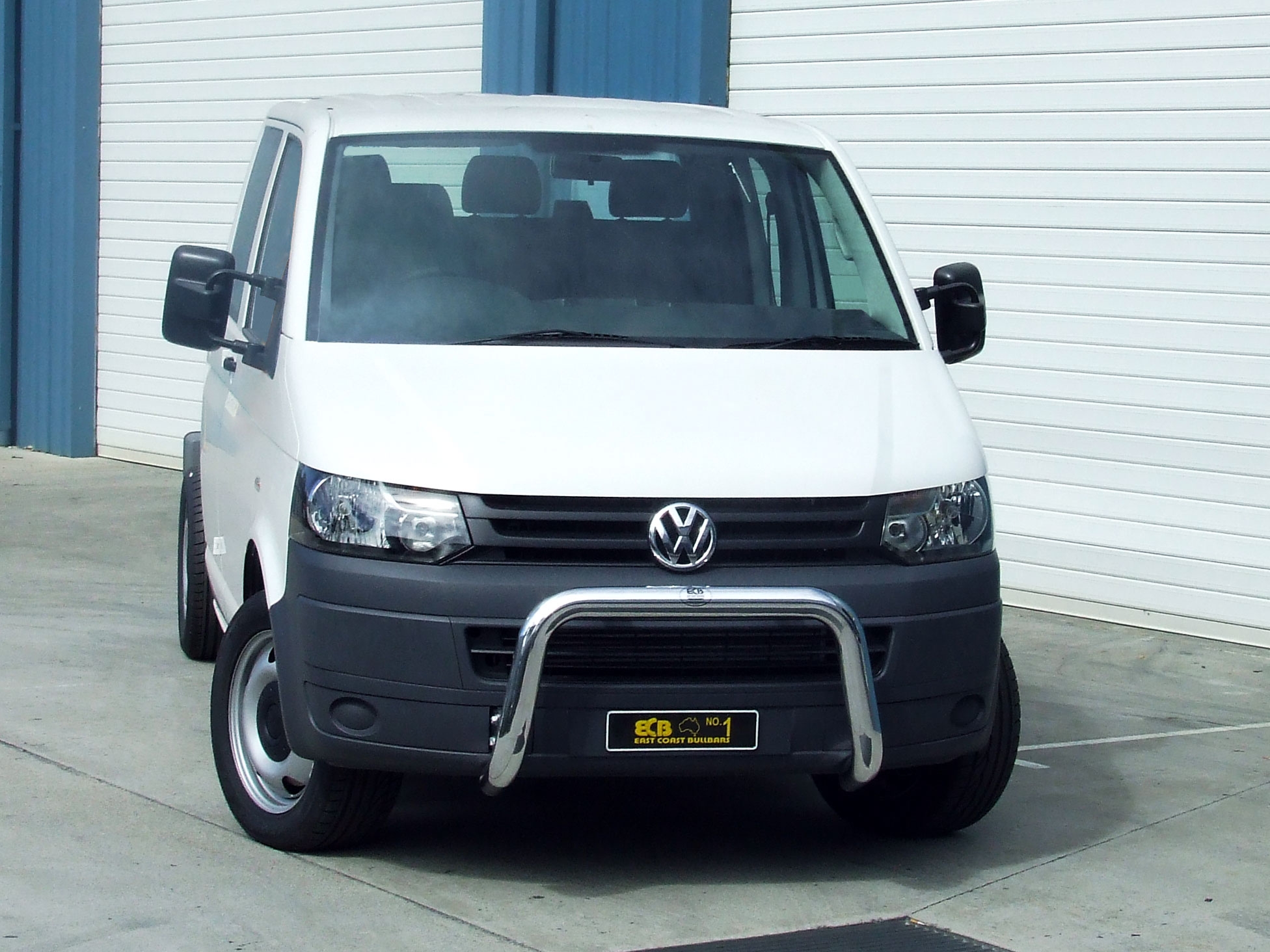 VOLKSWAGEN TRANSPORTER  Nudge Bar (04/10 to 06/15)