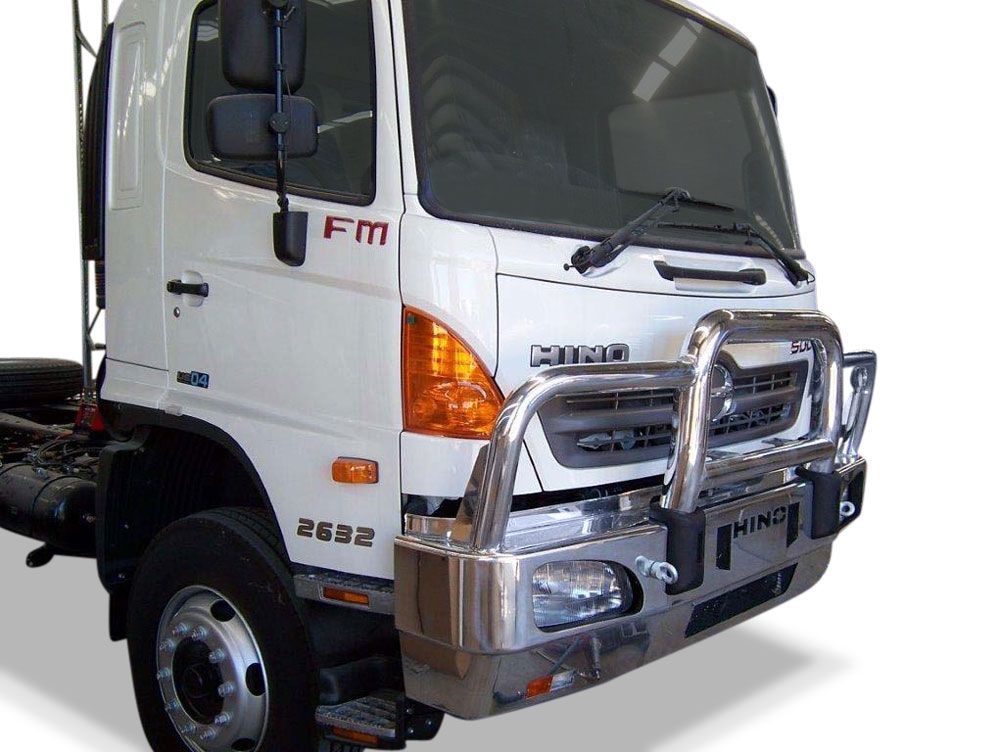 HINO 500 FM1A  Deluxe 4 Alloy Bullbar (MY08 to MY10)