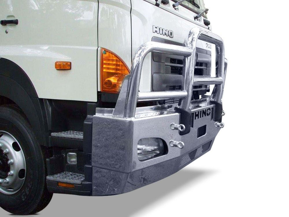 HINO 700 SERIES  Deluxe 4 Alloy Bullbar with Towpin, FUPS Compatible (MY12 to MY20)