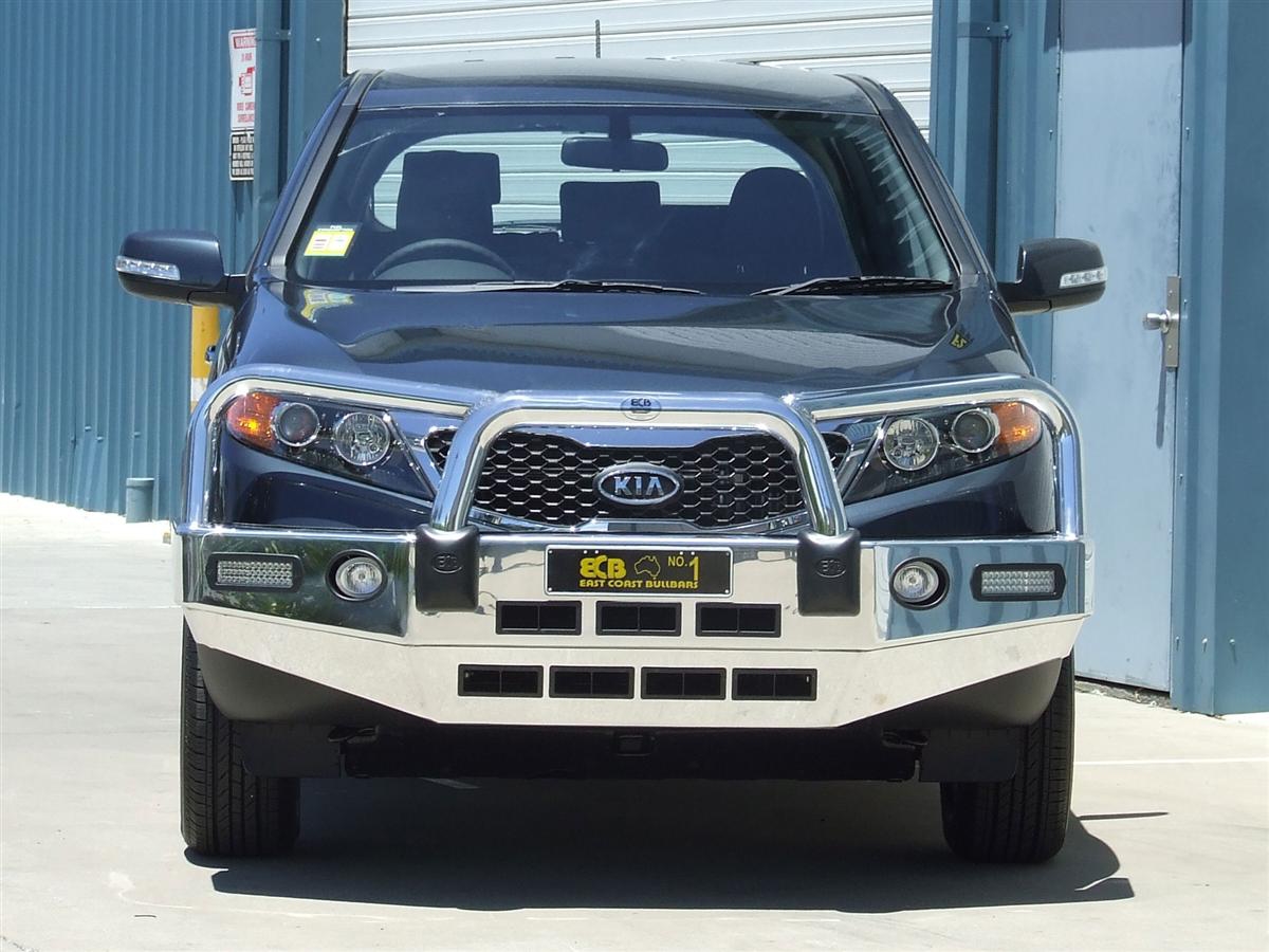 KIA SORENTO  Bullbar with Bumper Lights (10/09 to 09/12)