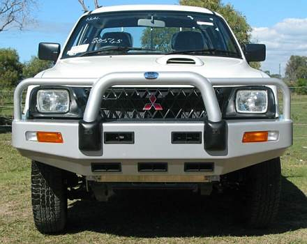 MITSUBISHI TRITON MK Bullbar (04/03 to 06/06)