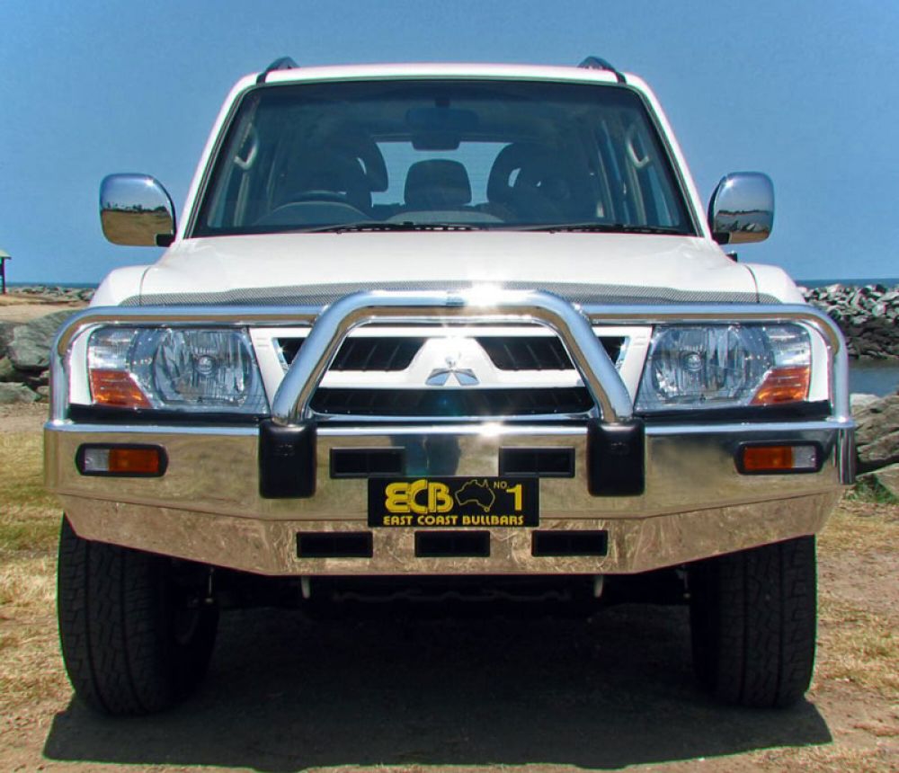 MITSUBISHI PAJERO NP Bullbar (11/02 to 10/06)