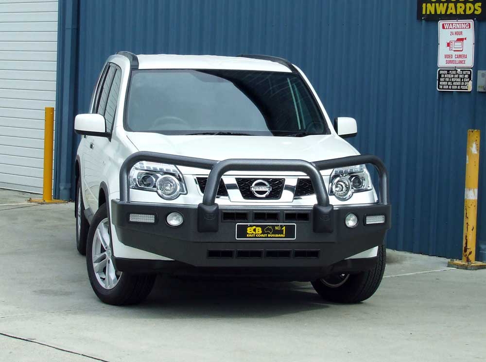 NISSAN X-TRAIL T31 Bullbar with Bumper Lights (08/10 to 02/14)