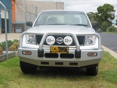 NISSAN NAVARA D40 Bullbar (/05 to 04/10)