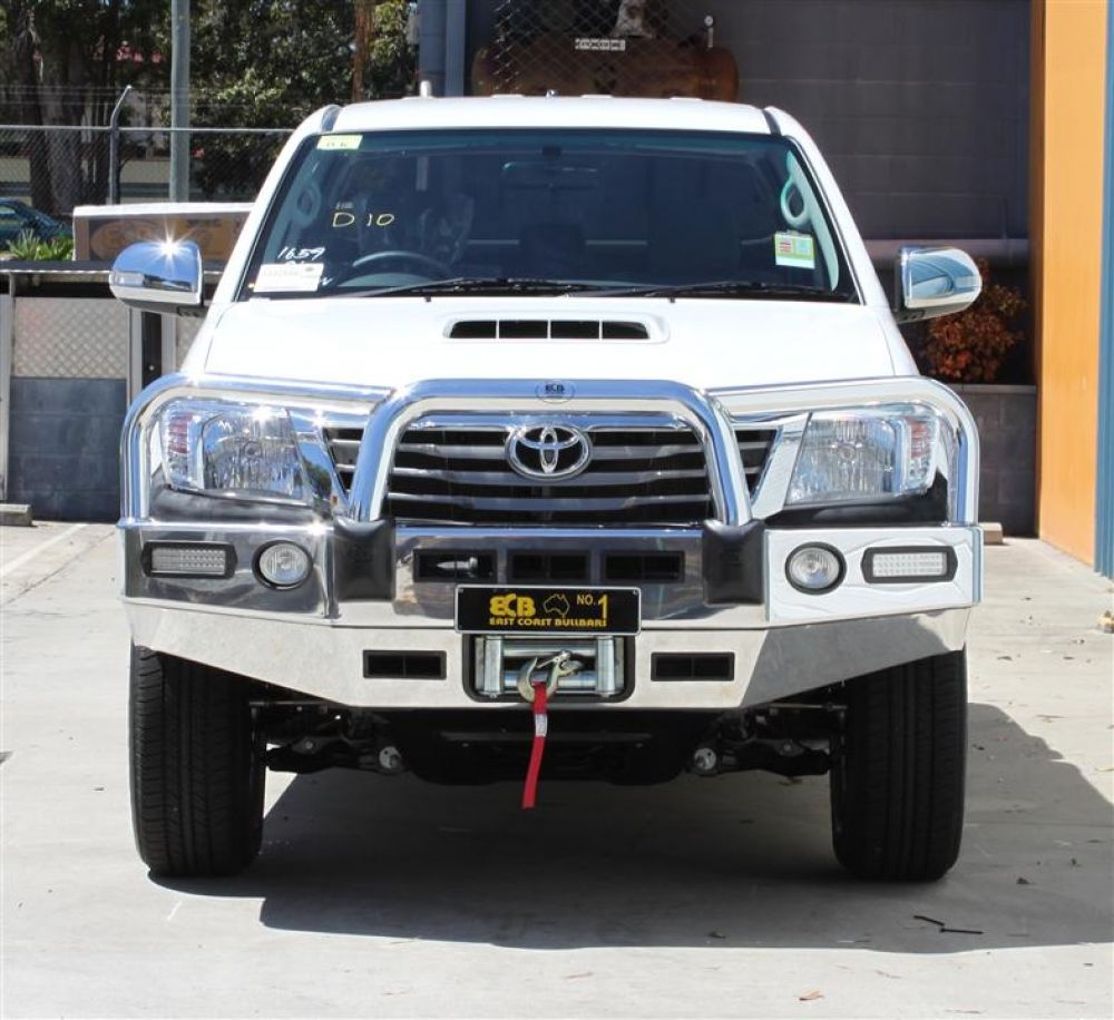 TOYOTA HILUX  Winch Bullbar With Bumper Lights (09/11 to 06/15)