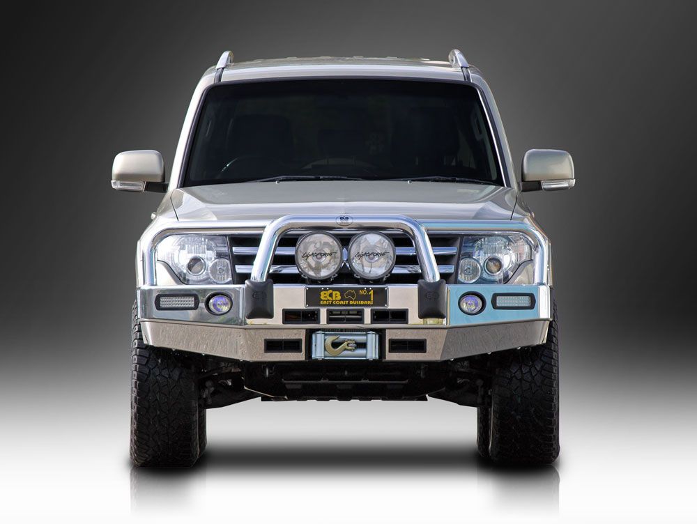 MITSUBISHI PAJERO NS Winch Bullbar with Bumper Lights (11/06 to 11/08)