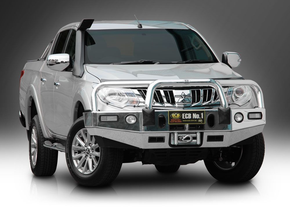 MITSUBISHI TRITON MQ Winch Bullbar with Bumper Lights (01/15 to 10/18)