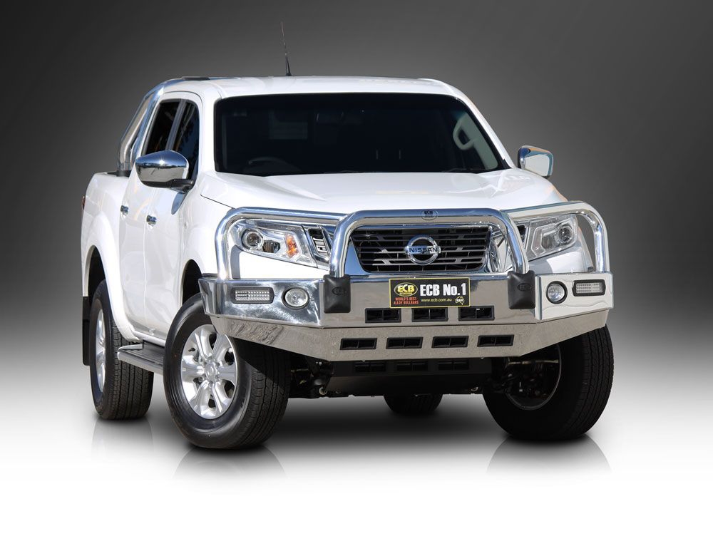 NISSAN NAVARA NP300 Bullbar with Bumper Lights (04/15 to 11/20)