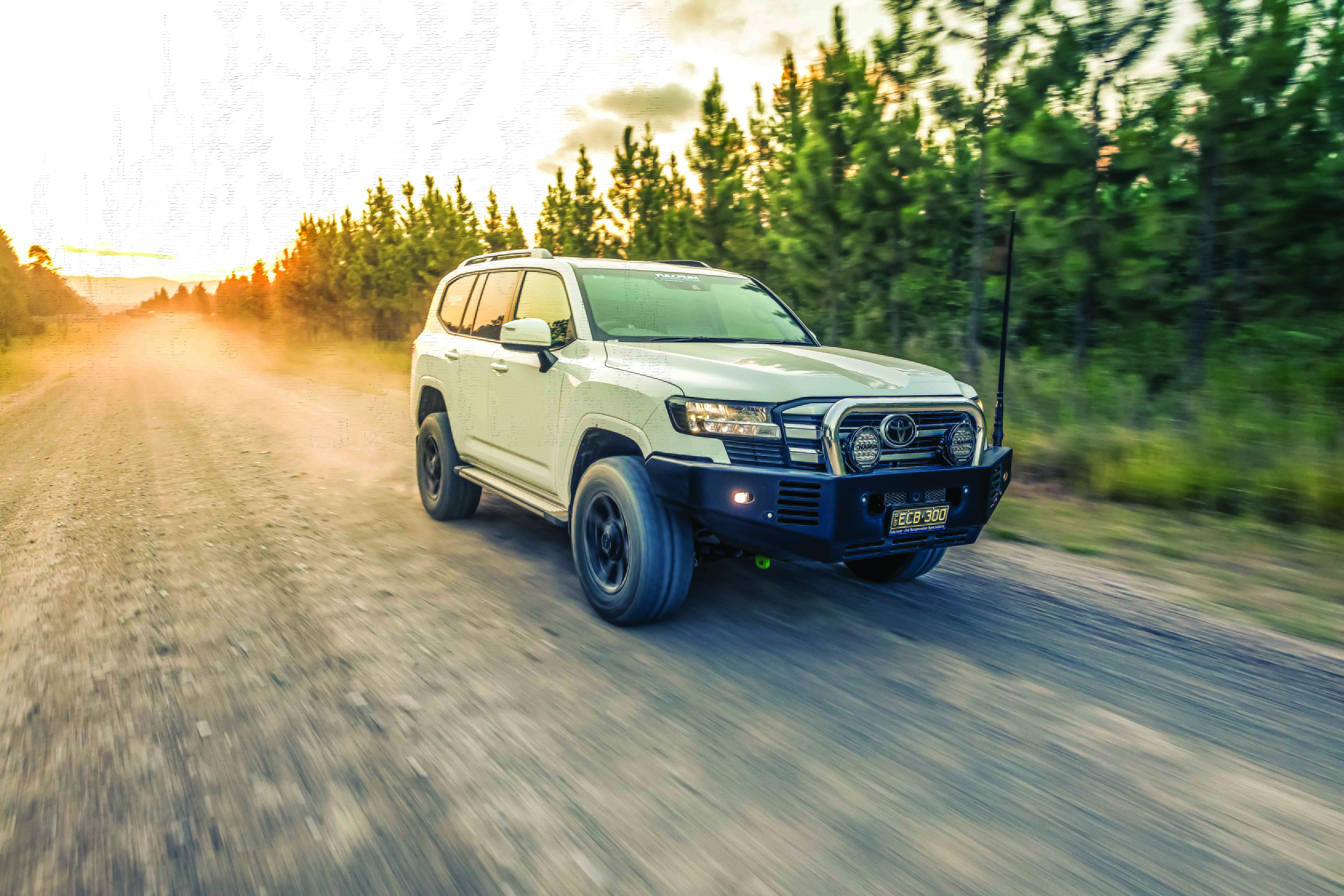TOYOTA LANDCRUISER 300 SERIES Single Hoop Winch Bar (07/21 to )
