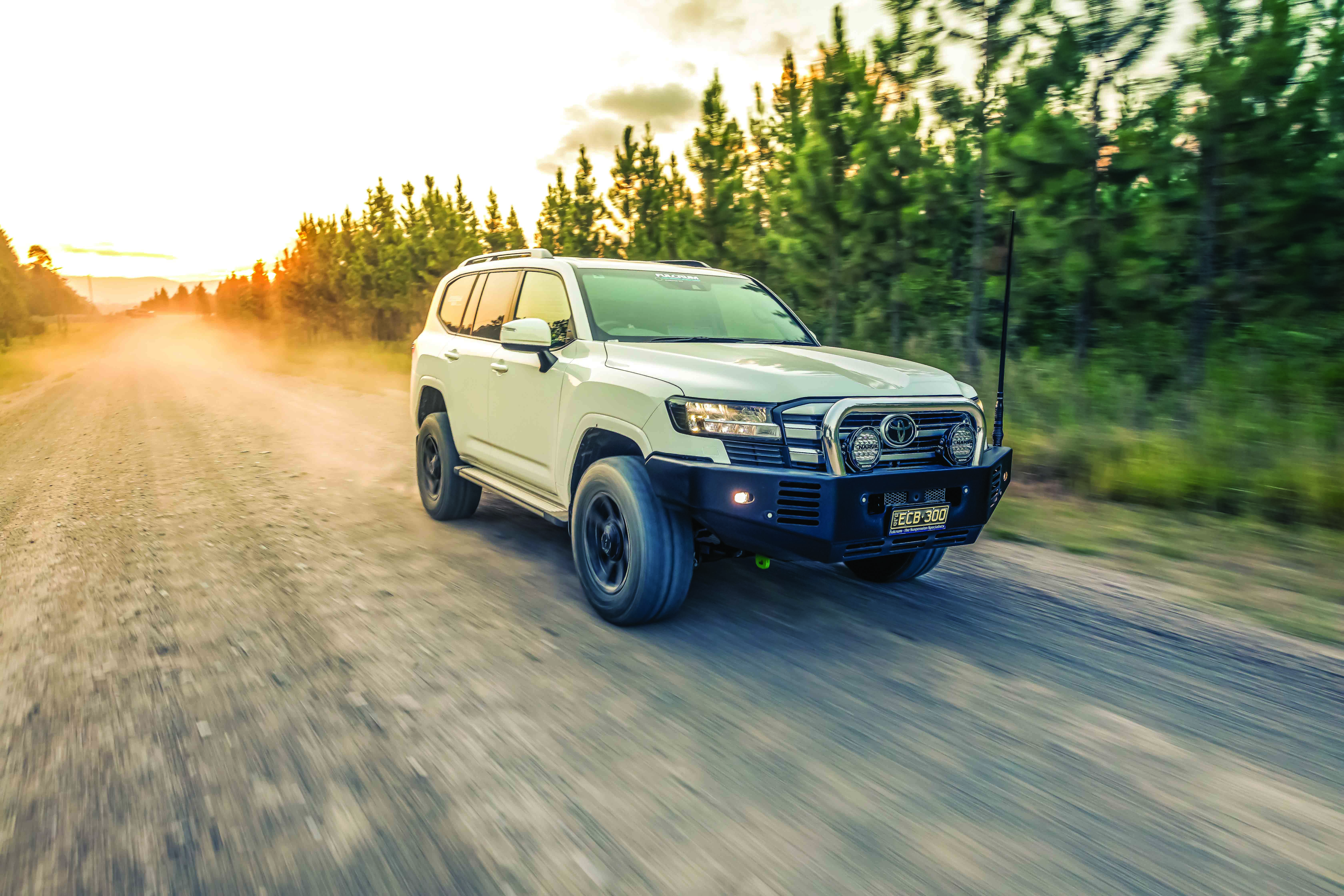 TOYOTA LANDCRUISER 300 SERIES Single Hoop Winch Bar (07/21 to )