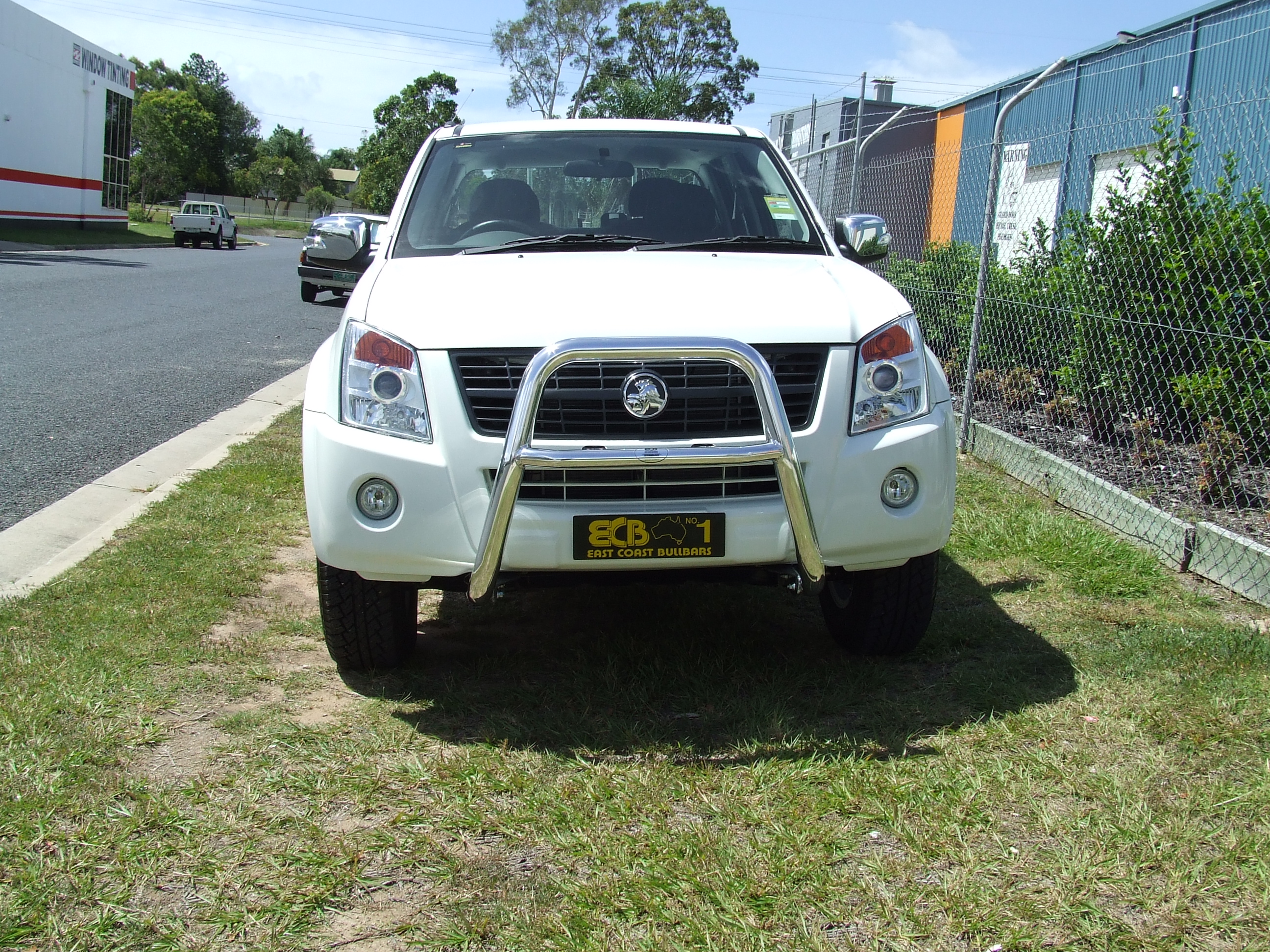 ISUZU D-MAX  Nudge Bar - Series 2 (06/08 to 06/12)