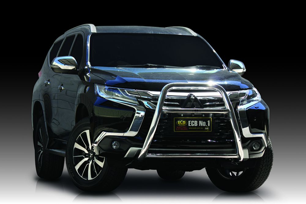 MITSUBISHI PAJERO SPORT  Nudge Bar - Series 2 (05/16 to 11/19)