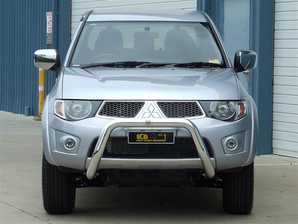 MITSUBISHI TRITON ML Nudge Bar (07/06 to 08/09)