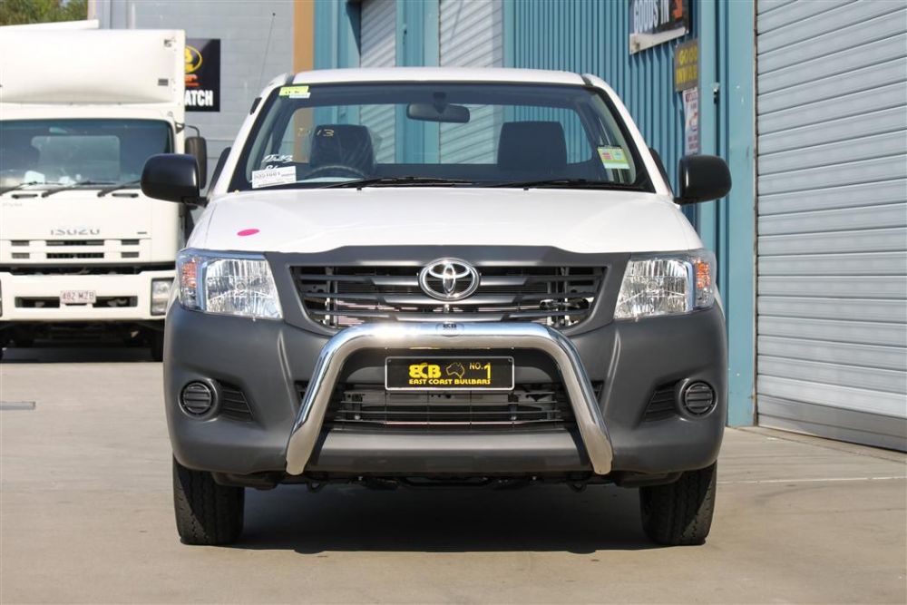 TOYOTA HILUX  Nudge Bar (09/11 to 06/15)