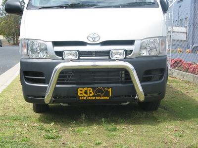 TOYOTA HIACE  Nudge Bar (03/05 to 02/14)