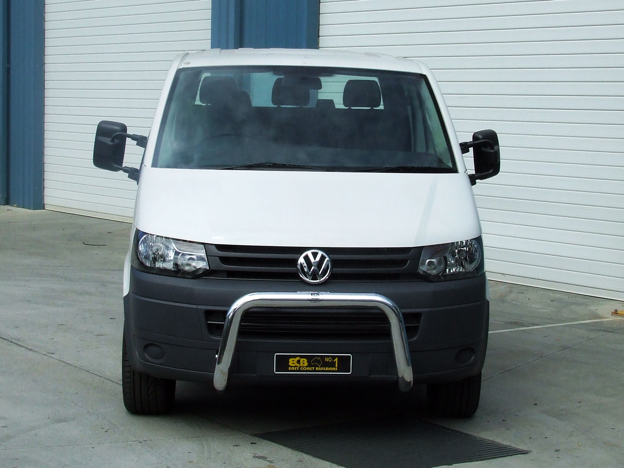 VOLKSWAGEN TRANSPORTER  Nudge Bar (04/10 to 06/15)