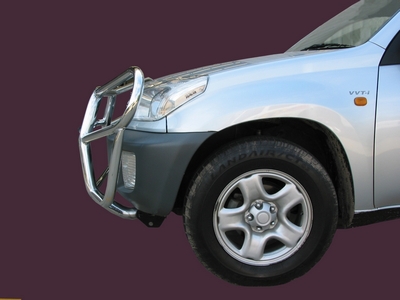 TOYOTA RAV4  Roo Bar (09/03 to 12/05)