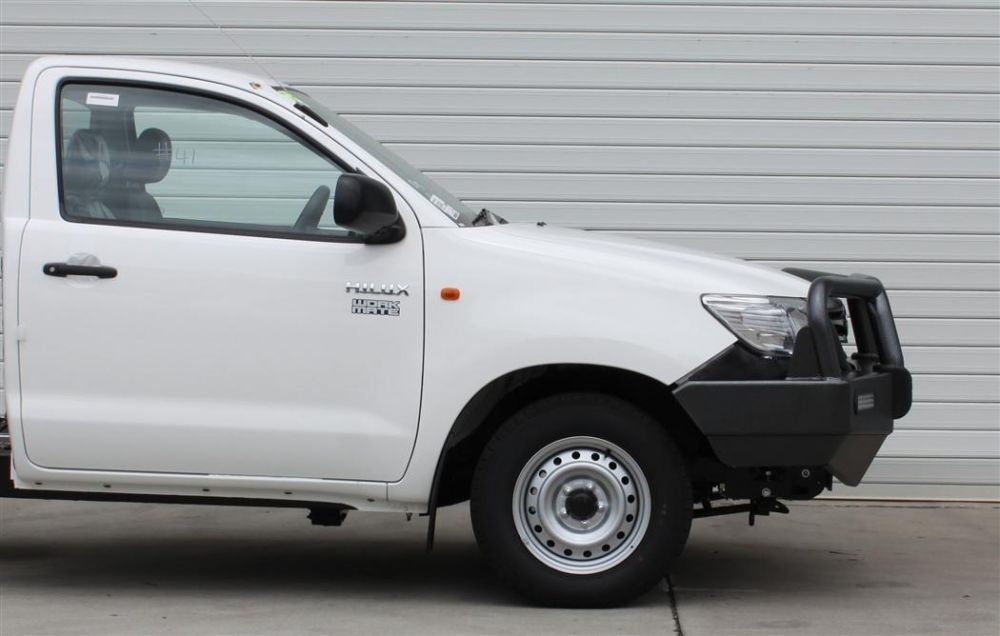 TOYOTA HILUX  Bullbar (09/11 to 06/15)