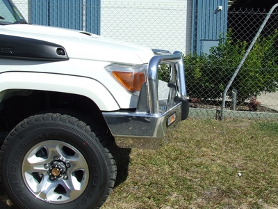 TOYOTA LANDCRUISER 76 SERIES Bullbar (03/07 to 08/09)