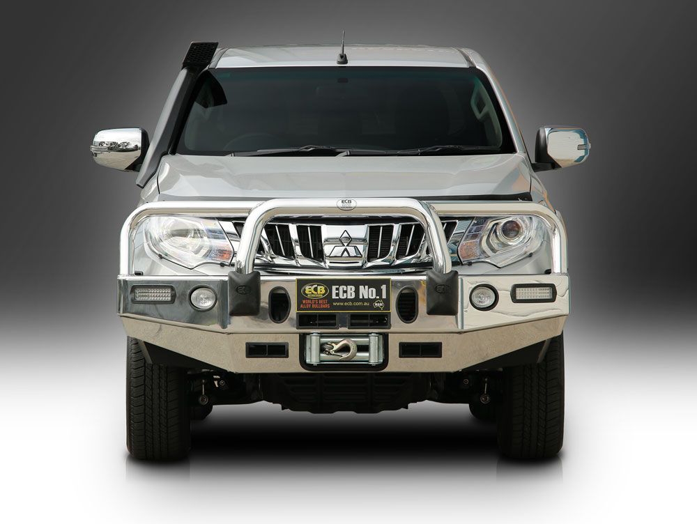 MITSUBISHI TRITON MQ Winch Bullbar with Bumper Lights (01/15 to 10/18)