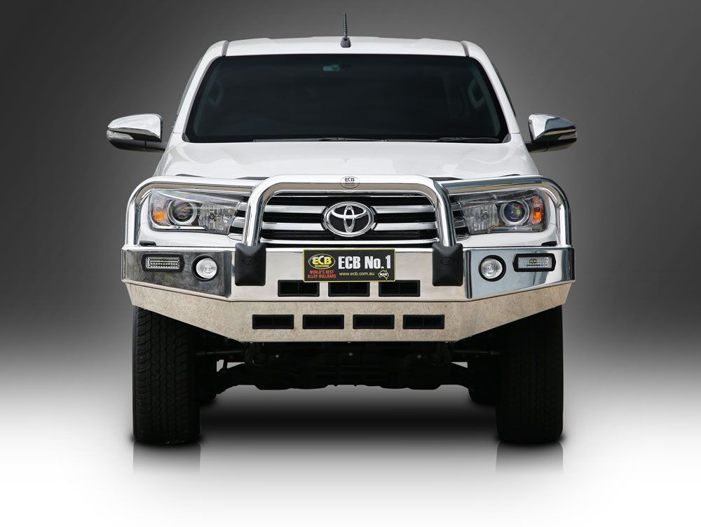 TOYOTA HILUX SR5 Bullbar with Bumper Lights (07/15 to 05/18)