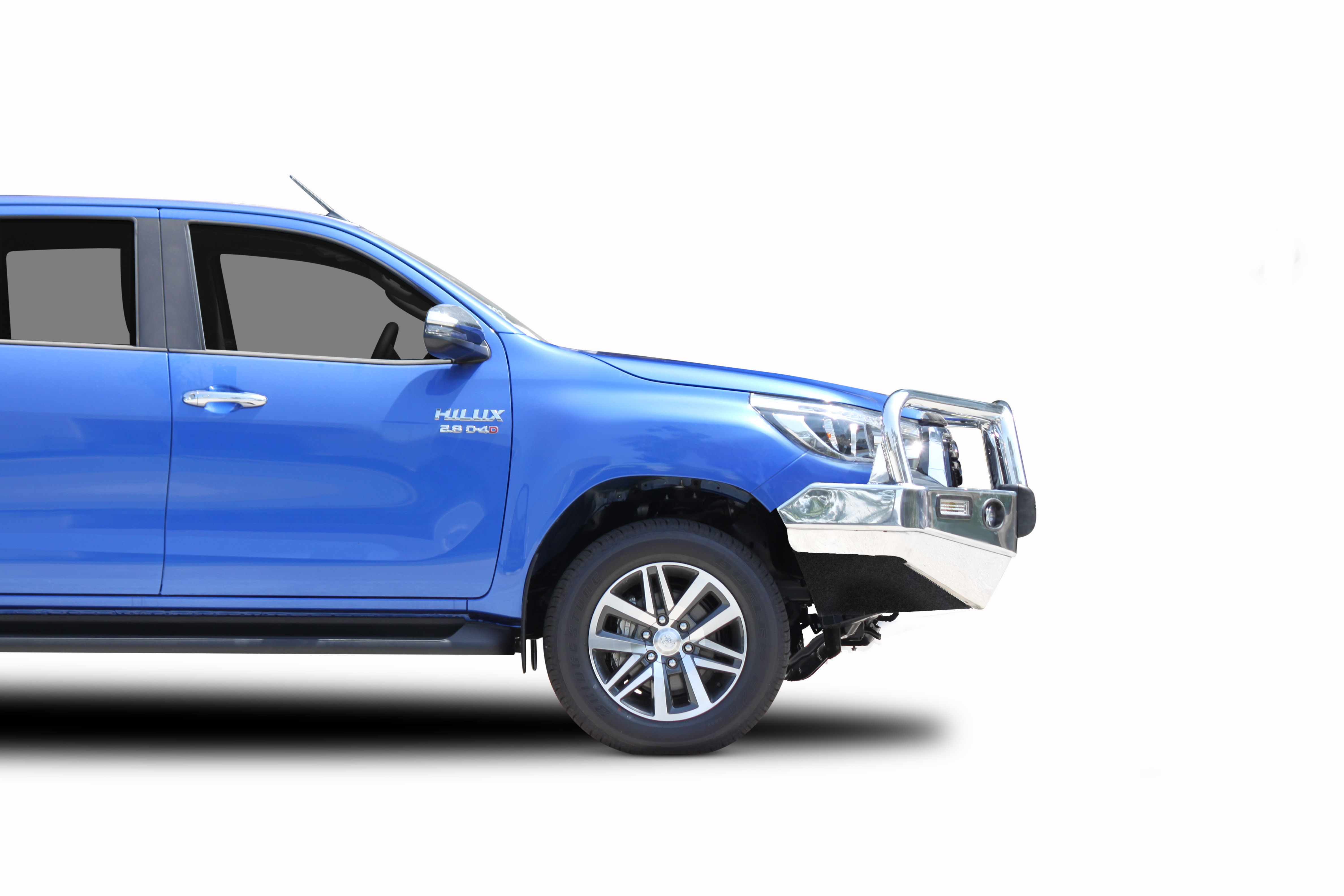 TOYOTA HILUX SR Bullbar with Bumper Lights (05/19 to 07/20)