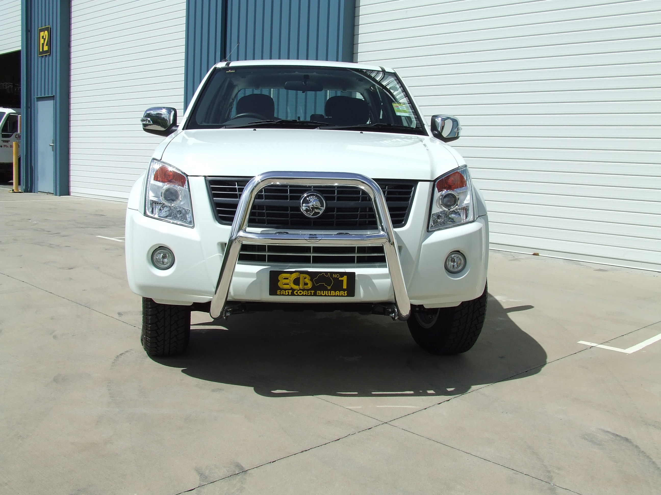 Holden rodeo on sale nudge bar