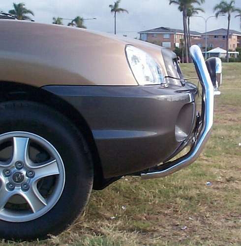 HYUNDAI SANTA-FE  Series 2 Nudge Bar (11/00 to 04/06)