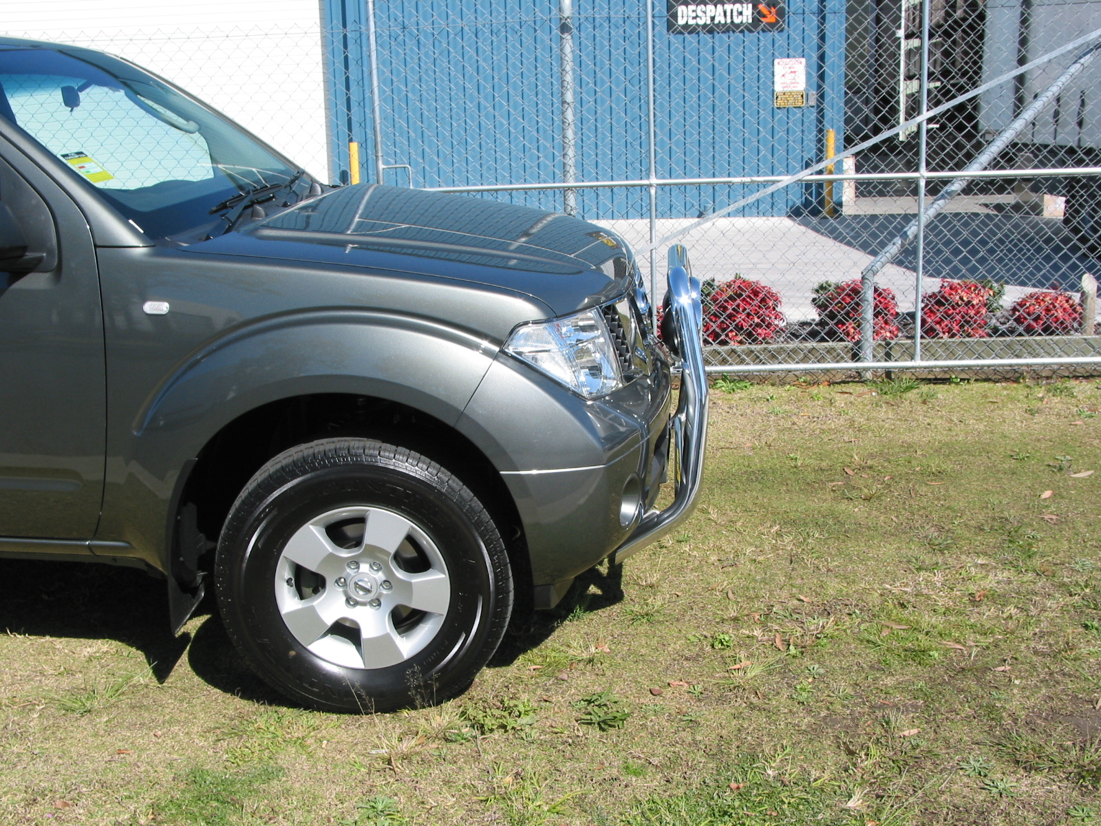 NISSAN PATHFINDER R51 Series 2 Nudge Bar (07/05 to 04/10)
