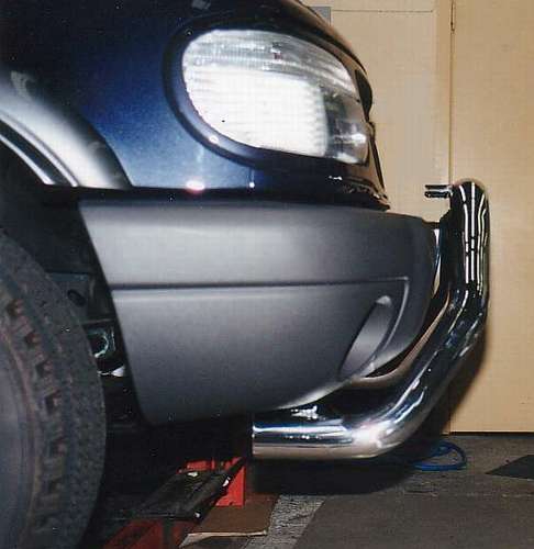 FORD EXPLORER  Nudge Bar (06/99 to 09/01)