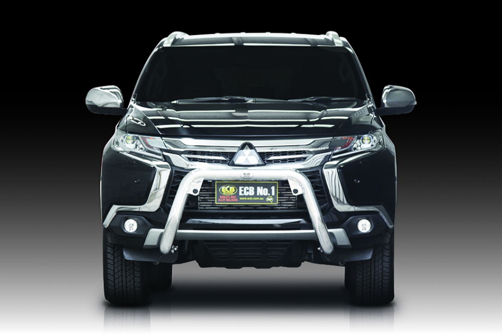 2020 pajero deals sport nudge bar