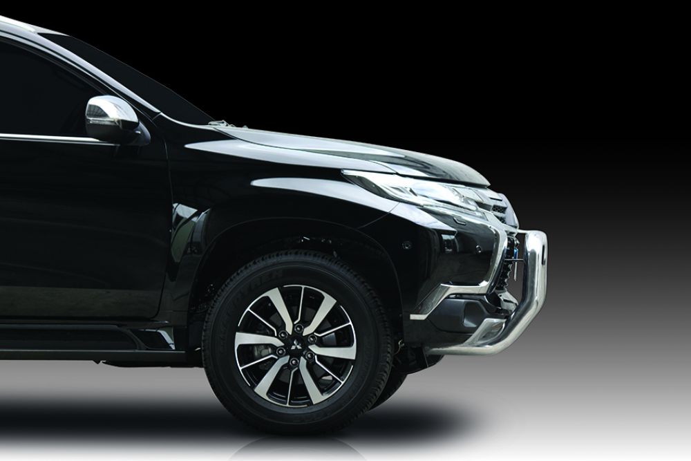 MITSUBISHI PAJERO SPORT  Nudge Bar (05/16 to 11/19)