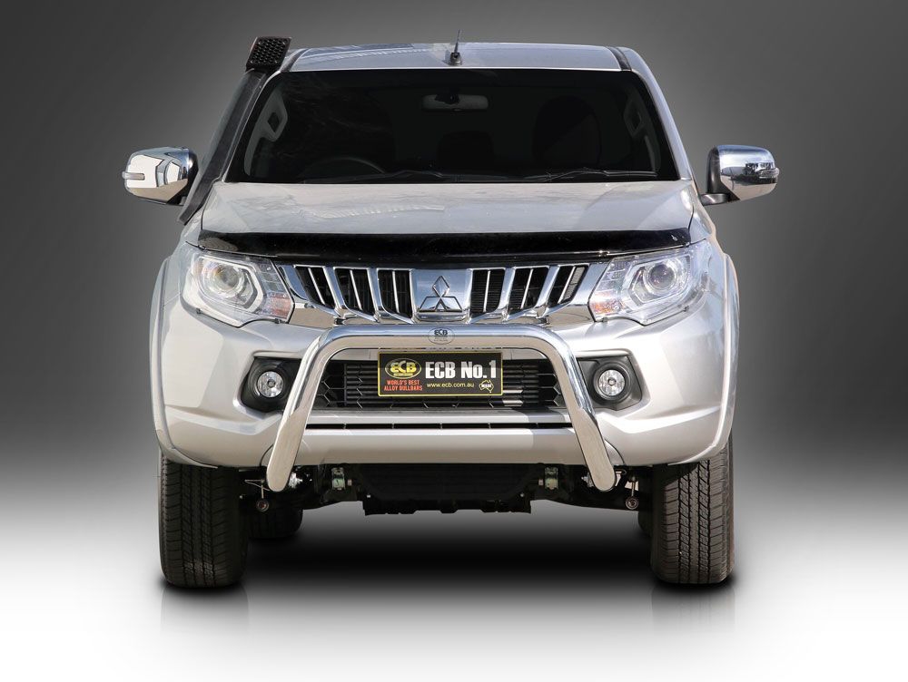 MITSUBISHI TRITON MQ Nudge Bar (01/15 to 10/18)