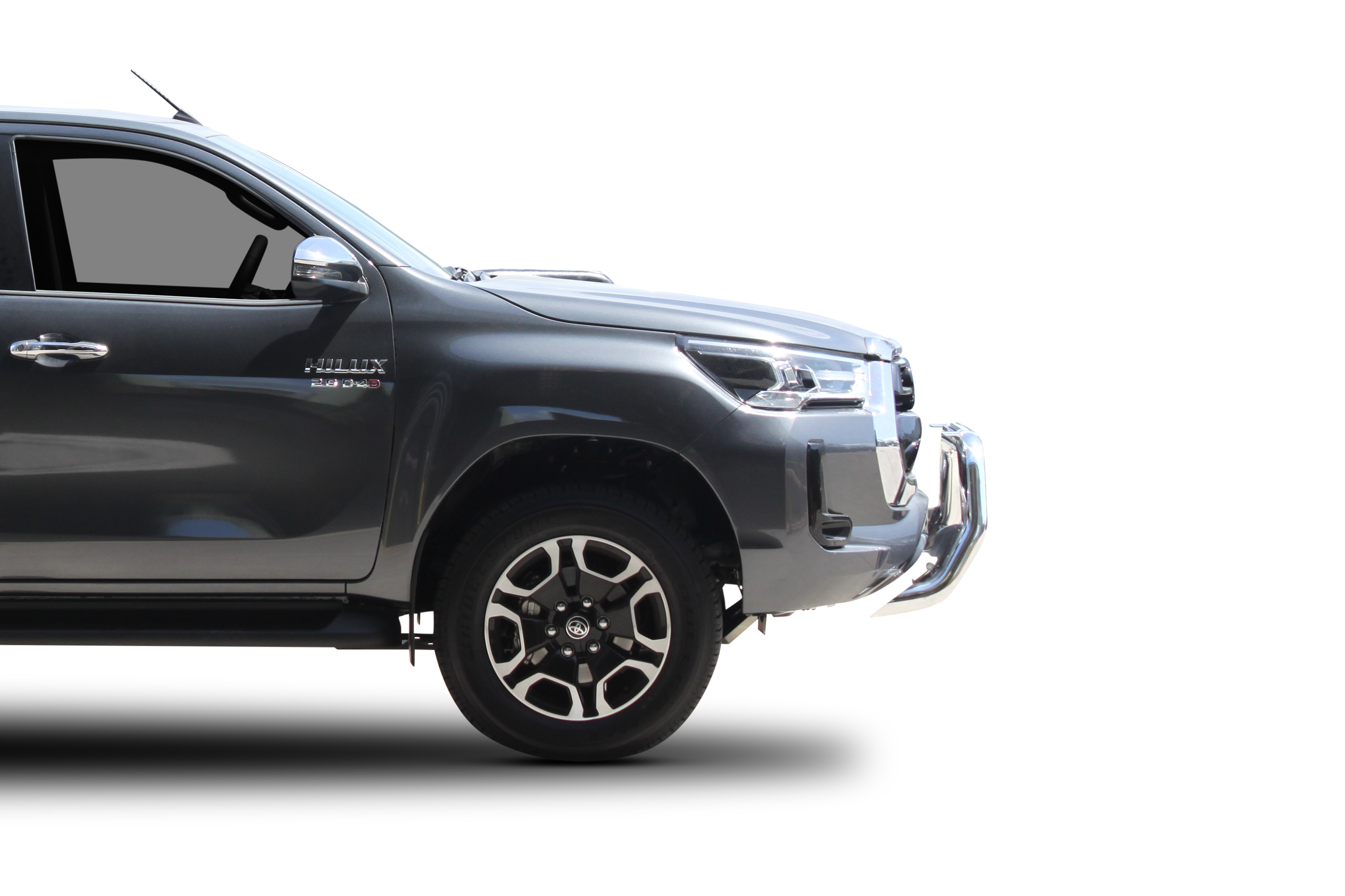 TOYOTA HILUX SR & SR5 Nudge Bar (09/20 to 02/24)