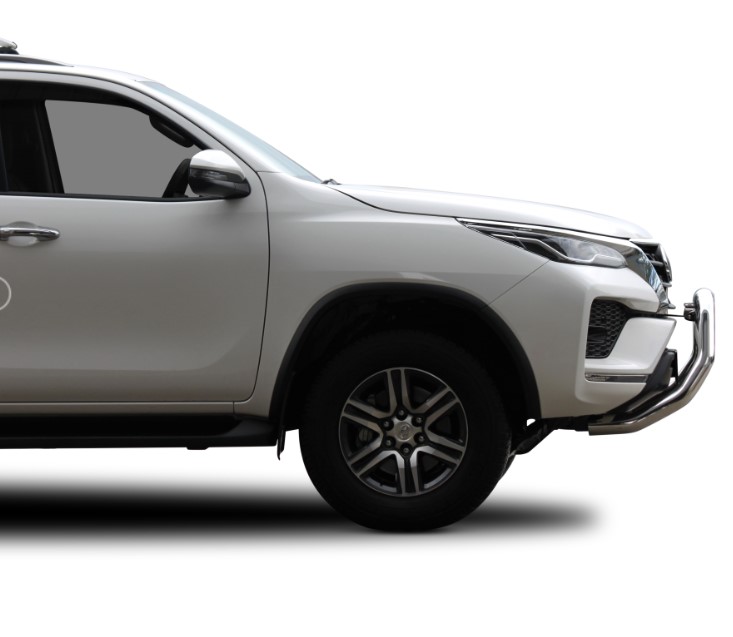 TOYOTA FORTUNER  Nudge Bar (06/19 to 07/21)