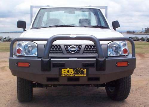 NISSAN NAVARA D22 Bullbar (10/01 to 09/10)