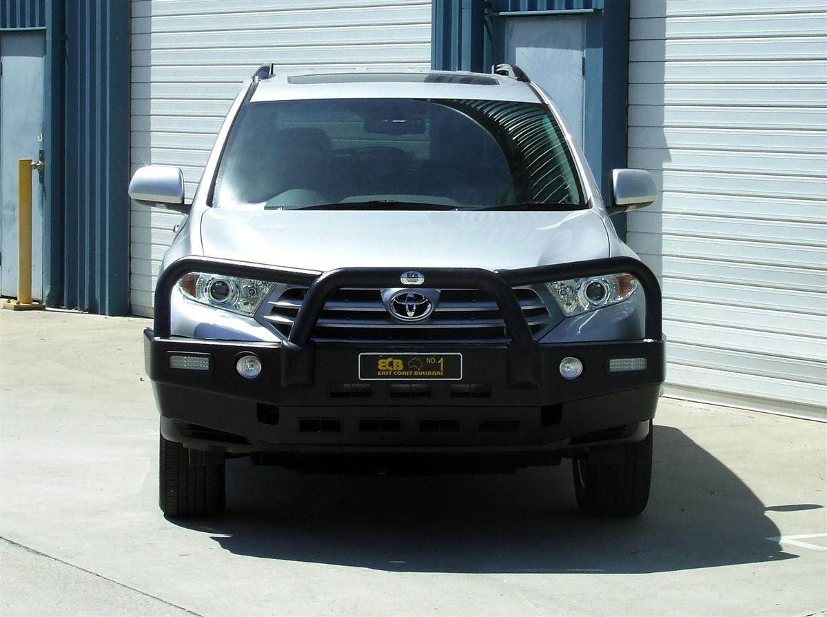 TOYOTA KLUGER  Bullbar with Bumper Lights (09/10 to 02/14)