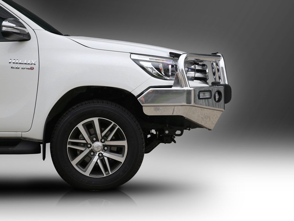 TOYOTA HILUX SR5 Bullbar with Bumper Lights (07/15 to 05/18)